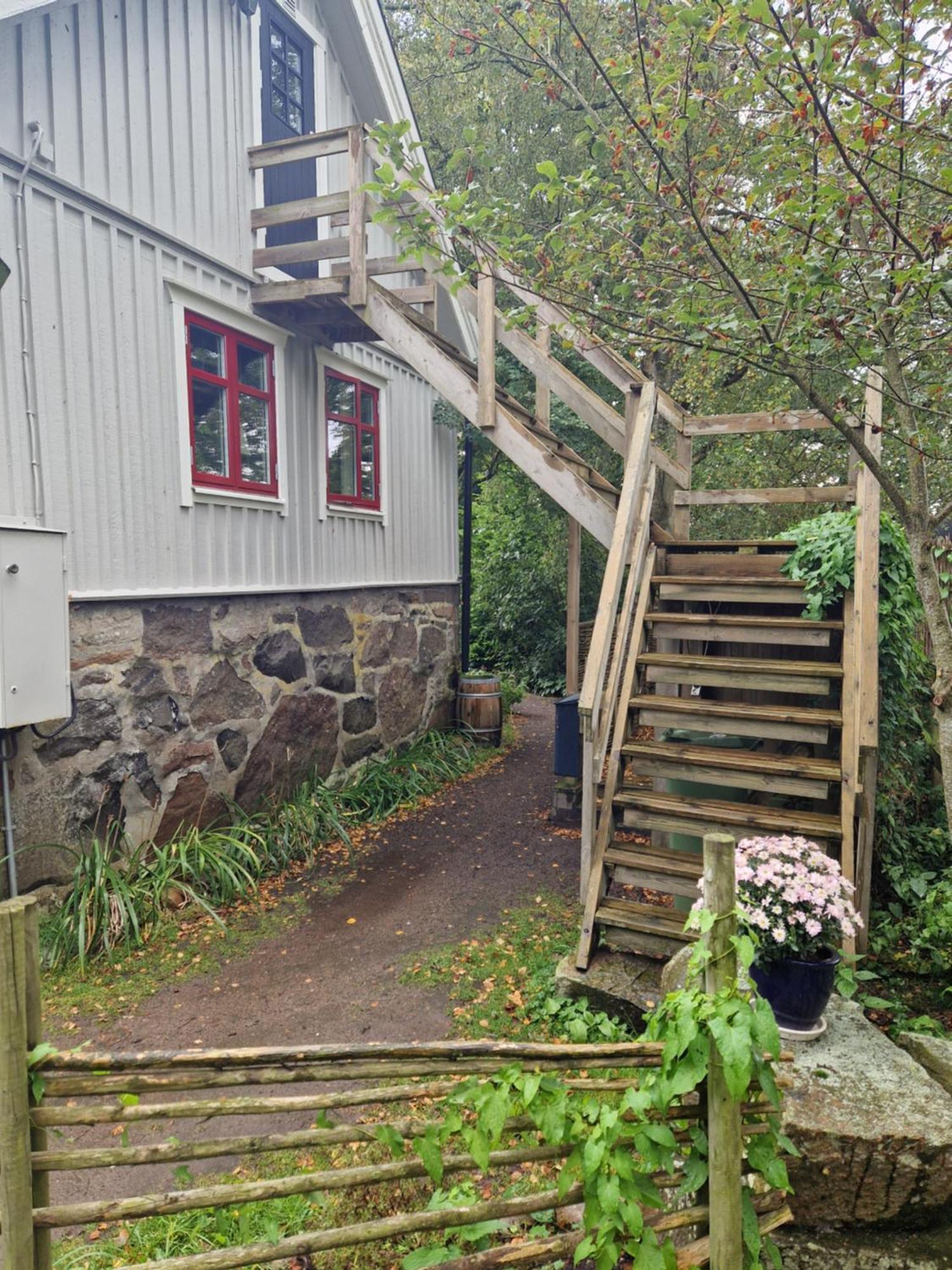 Apartamento Loftlaegenhet Pa Haestgard I Tvååker Exterior foto